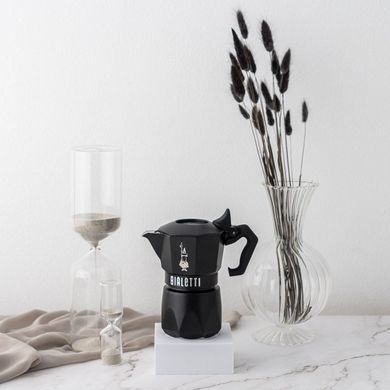 Гейзерная кофеварка Bialetti Brikka Exclusive на 2 чашки (100 мл) Черная