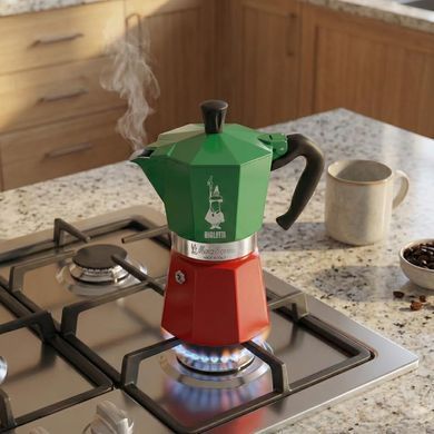 Гейзерна кавоварка Bialetti Moka Express Italia на 6 чашок кольорова (270 мл)