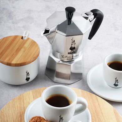 Гейзерна кавоварка Bialetti Moka Express на 6 чашек (270 мл)