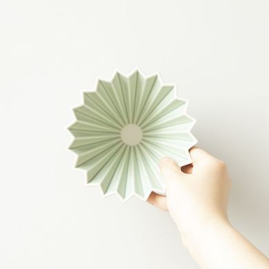 Пуровер воронка фарфоровая ORIGAMI dripper M Matt Green