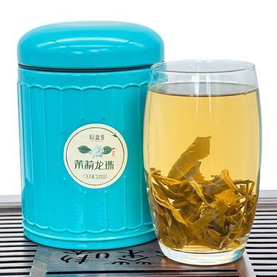 Зеленый чай Жасминовая жемчужина дракона Xin Yi Hao 100 г (на вес)