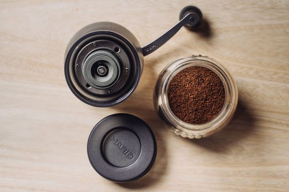 Ручна кавомолка Hario Ceramic Coffee Mill Skerton + PLUS MSCS-2DTB