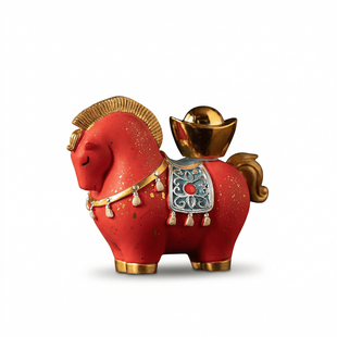 Фигурка для Чайной Церемонии "Лошадь со Слитком Красная" 9х4,5х7