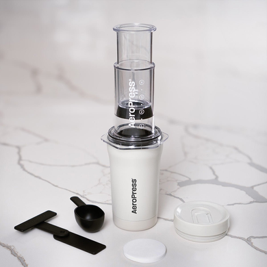 AeroPress Go Plus ручна кавоварка Аеропрес Гоу Плюс Кремовий